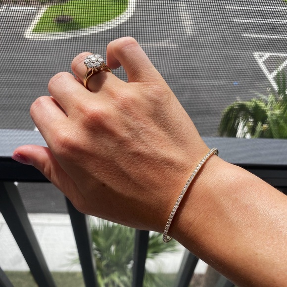 Diamond Bracelet - Picture 1 of 4